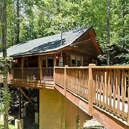 Creekside Paradise Found! One-Bedroom Mountain Cabin In Pigeon Forgeセバービル エクステリア 写真