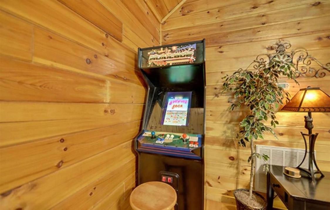 Creekside Paradise Found! One-Bedroom Mountain Cabin In Pigeon Forgeセバービル エクステリア 写真