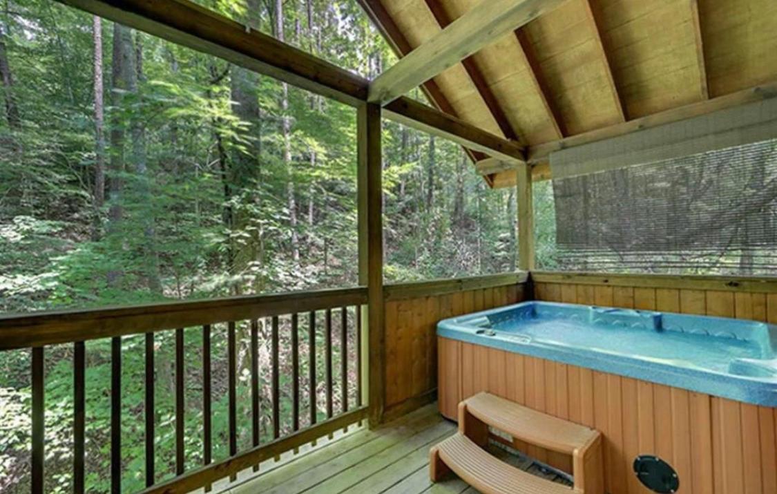 Creekside Paradise Found! One-Bedroom Mountain Cabin In Pigeon Forgeセバービル エクステリア 写真