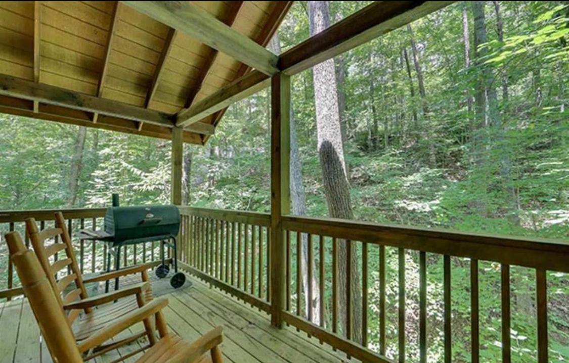 Creekside Paradise Found! One-Bedroom Mountain Cabin In Pigeon Forgeセバービル エクステリア 写真
