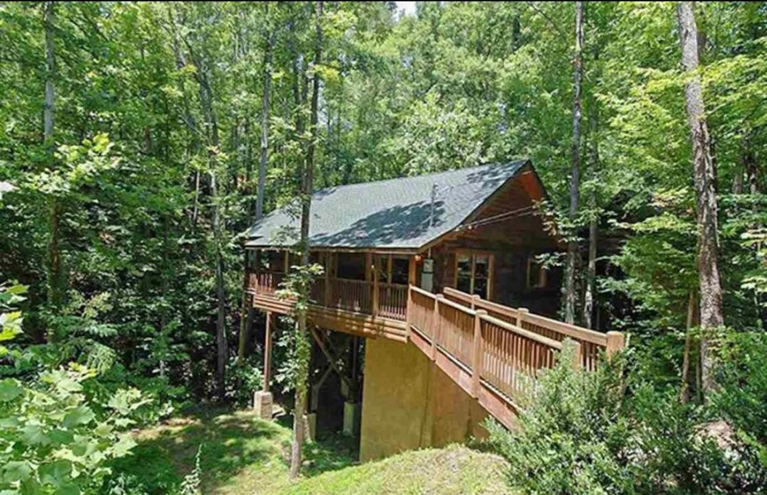 Creekside Paradise Found! One-Bedroom Mountain Cabin In Pigeon Forgeセバービル エクステリア 写真